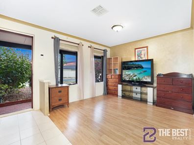 6 Vasse Way, Gosnells WA 6110