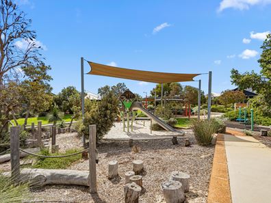 247 Frankland Avenue, Hammond Park WA 6164