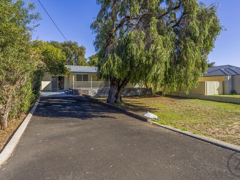 12 Lochinvar Street, Madora Bay