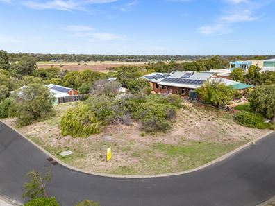 5 Connell Court, Peppermint Grove Beach WA 6271