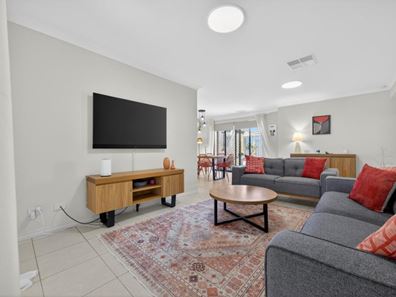 13B Maroog Way, Nollamara WA 6061