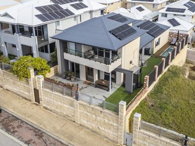 15 Penzance Terrace, Mindarie WA 6030
