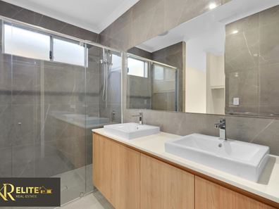 5 Beaufortia Crescent, Byford WA 6122