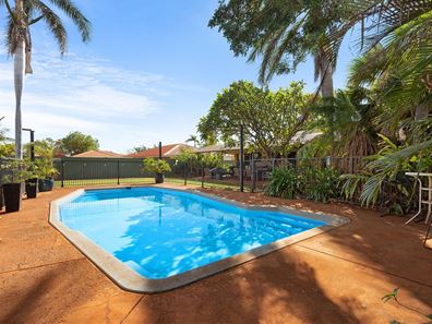 15 Patterson Crescent, Dampier WA 6713