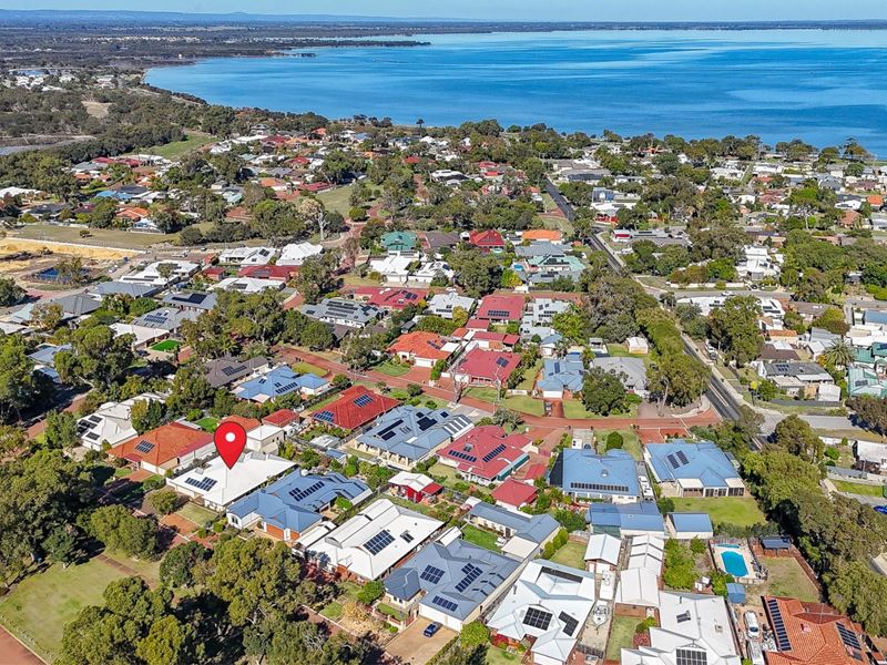 14 Riverina Avenue, Coodanup
