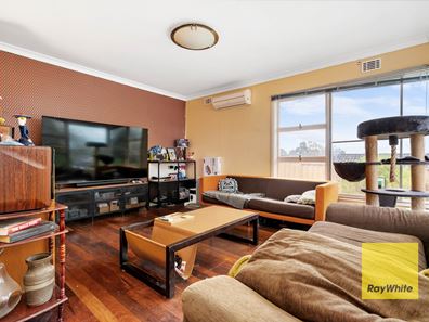 5 Tanson Road, Parmelia WA 6167