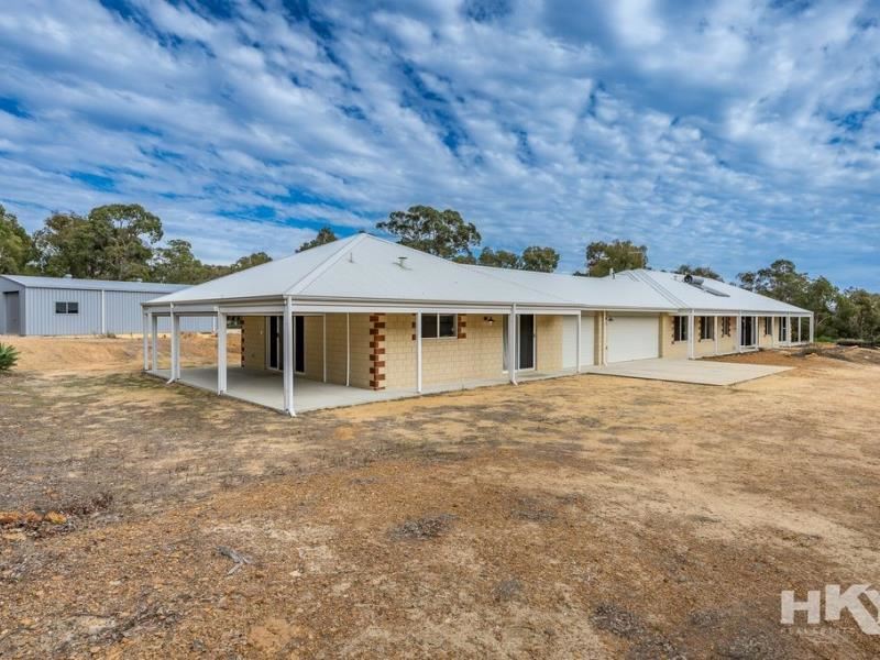 23 Fantail Court, Chittering