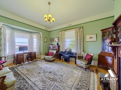 14 Parade Street, Albany WA 6330