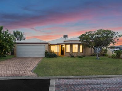 2 Grampian Court, Cooloongup WA 6168