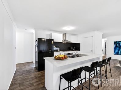 33 Palmerston Loop, Hilbert WA 6112