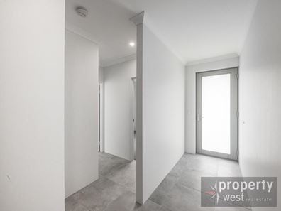 4 Amalfi Avenue, Mindarie WA 6030