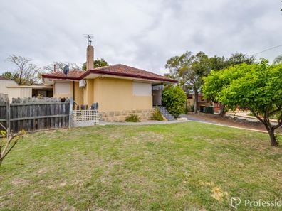 10 Selsfield Place, Balga WA 6061