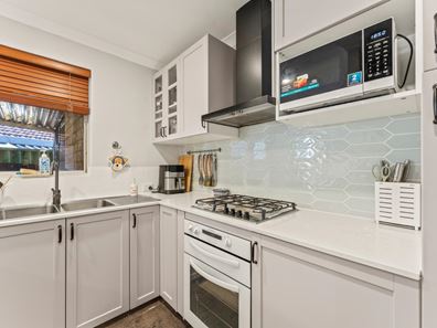 2/5 Sang Pl, Bayswater WA 6053