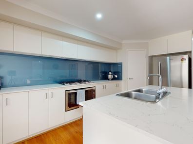 7 Kapula Way, Lake Coogee WA 6166