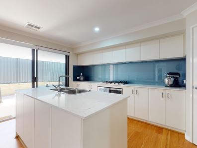 7 Kapula Way, Lake Coogee WA 6166