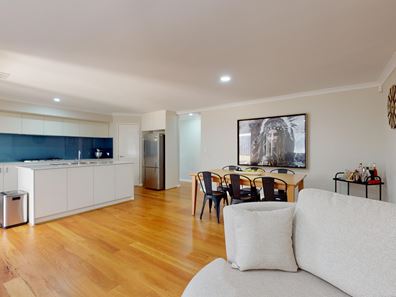 7 Kapula Way, Lake Coogee WA 6166