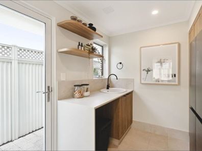 130 Midsummer Ave, Jindalee WA 6036