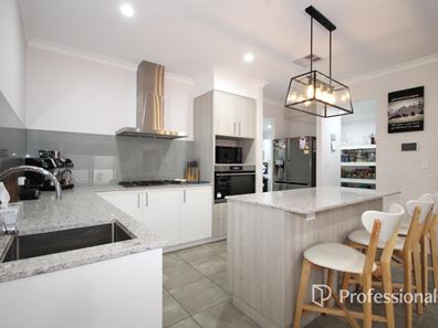 14 Serpens Road, Australind WA 6233