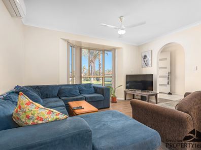 11 Astron Place, Waggrakine WA 6530