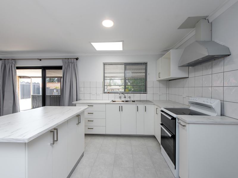30 Banks Avenue, Hillarys