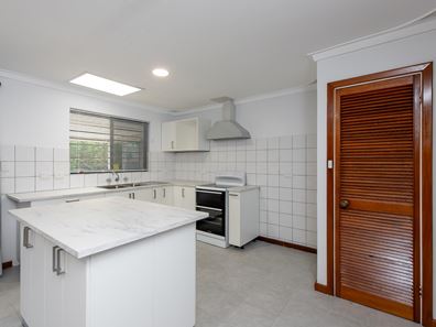 30 Banks Avenue, Hillarys WA 6025
