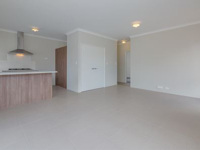 2/7A Bromley Street, Beckenham WA 6107