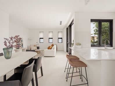 2/12 Tweeddale Road, Applecross WA 6153