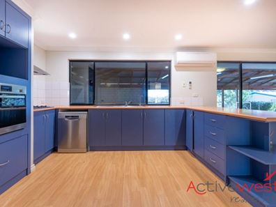 26 Shoreview Street, Wandina WA 6530