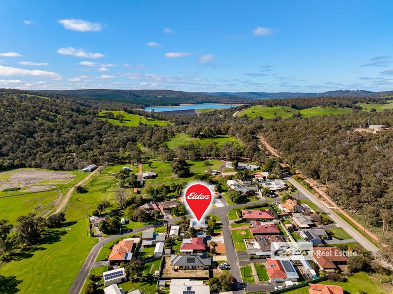 1 Greenfields  Road, Harvey