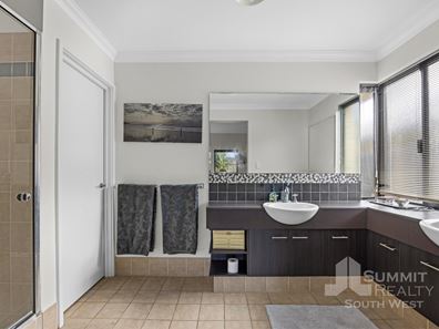 22 Nicolay Approach, Dalyellup WA 6230