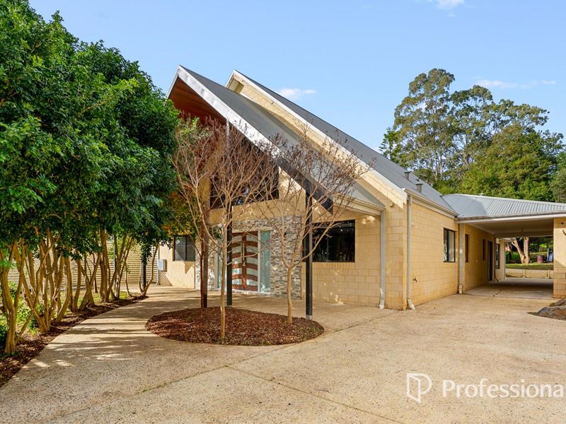 24 Stirling Road, Greenmount WA 6056