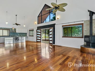 24 Stirling Road, Greenmount WA 6056