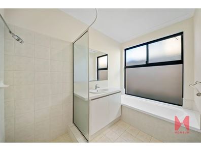 135B Huntriss Road, Doubleview WA 6018