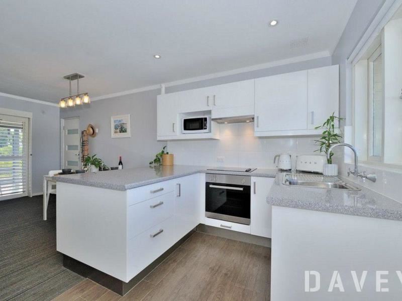 10/9 Pearl Parade, Scarborough WA 6019