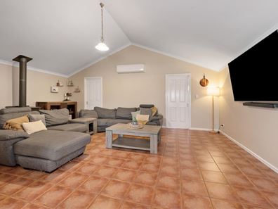 38 Azamor Drive, Boulder WA 6432