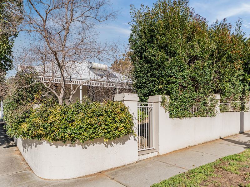 33 Anzac Road, Leederville WA 6007