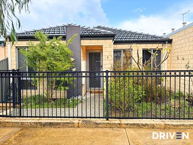 7 Chipping Crescent, Wellard WA 6170