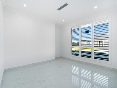 13 Gambia Street, Hilbert WA 6112