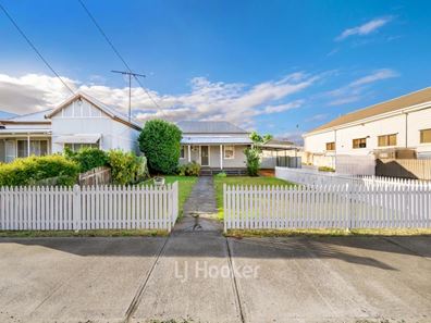 68 Johnston Street, Collie WA 6225