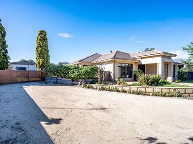 15 Ayrton Street, Dawesville WA 6211