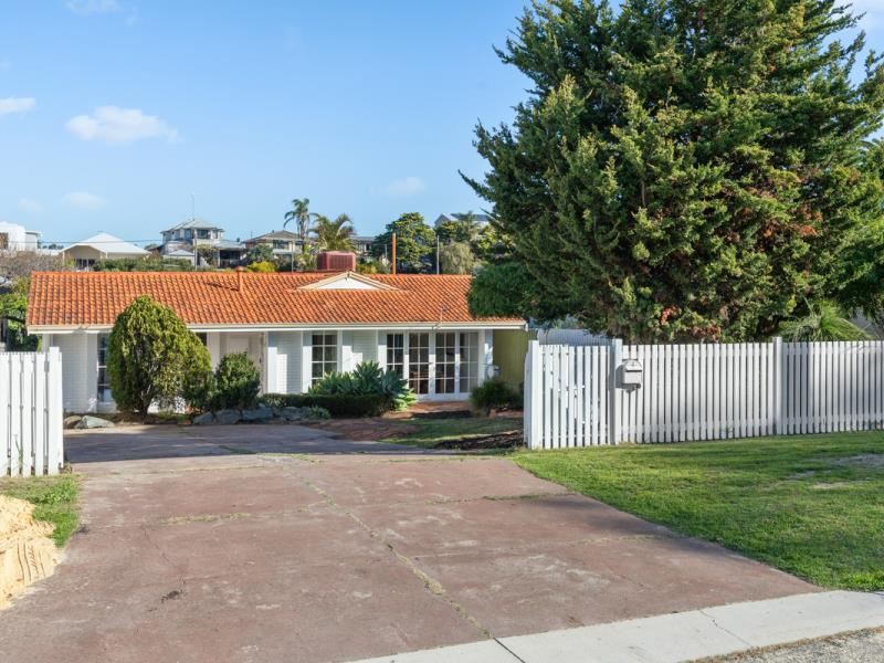 62 Clontarf Street, Sorrento WA 6020