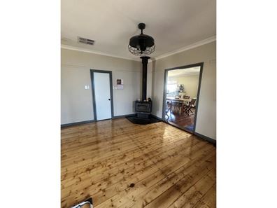 57 North Terrace, Boulder WA 6432