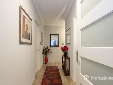 7 Ecru Street, Eglinton WA 6034