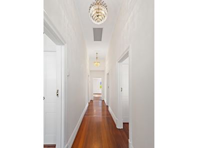 19 Wellington Street, Mosman Park WA 6012