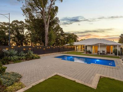 2 Chetac Way, Secret Harbour WA 6173