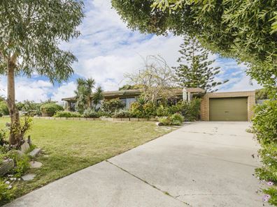 12 Dreyer Court, Yanchep WA 6035