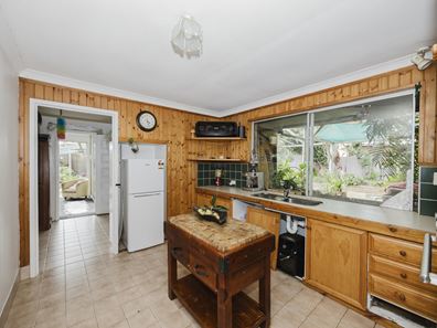 12 Dreyer Court, Yanchep WA 6035