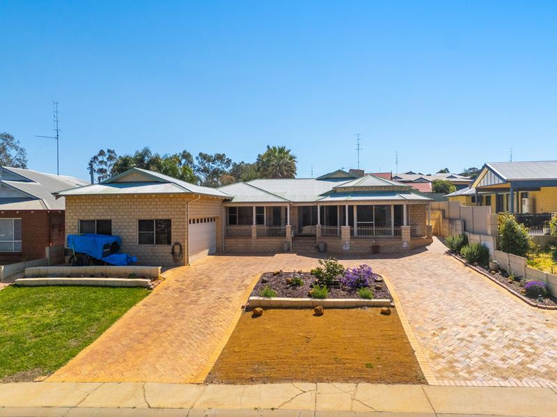 6 Wood Drive, Northam WA 6401
