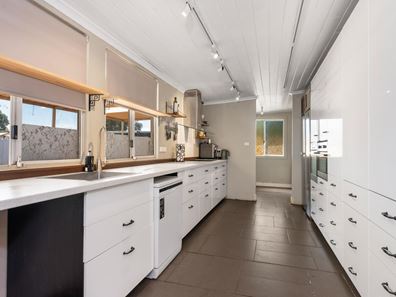 59 Richardson Street, Boulder WA 6432