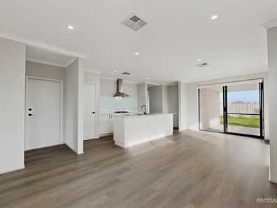 11 Puritan Avenue, Two Rocks WA 6037